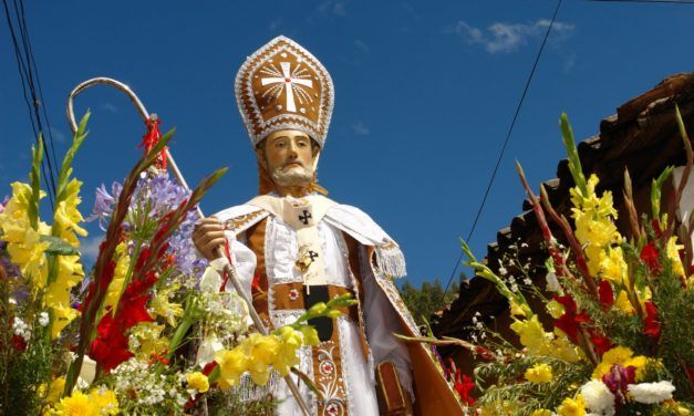 ANTIGA ORAÇÃO OCULTISTA À SOMBRA DE PEDRO para grande proteção